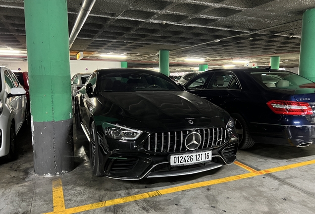 Mercedes-AMG GT 63 S X290