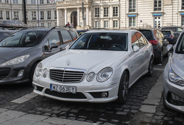 Mercedes-Benz E 63 AMG