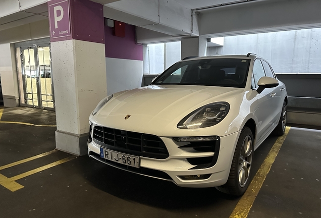 Porsche 95B Macan GTS