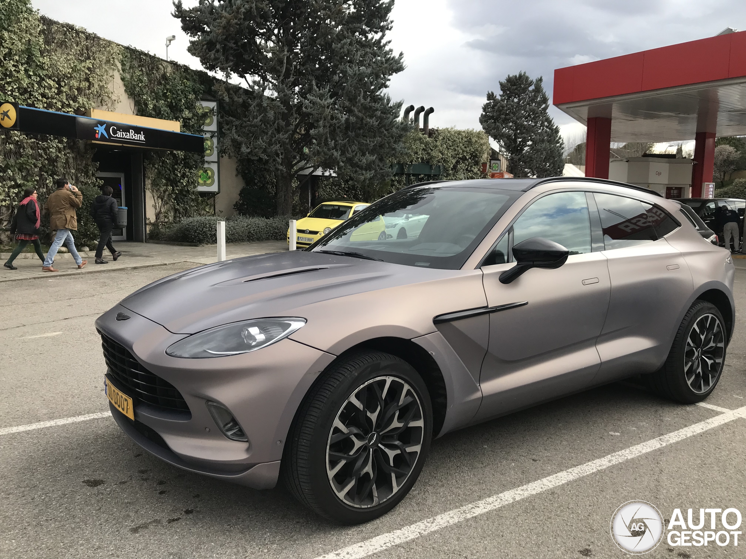 Aston Martin DBX