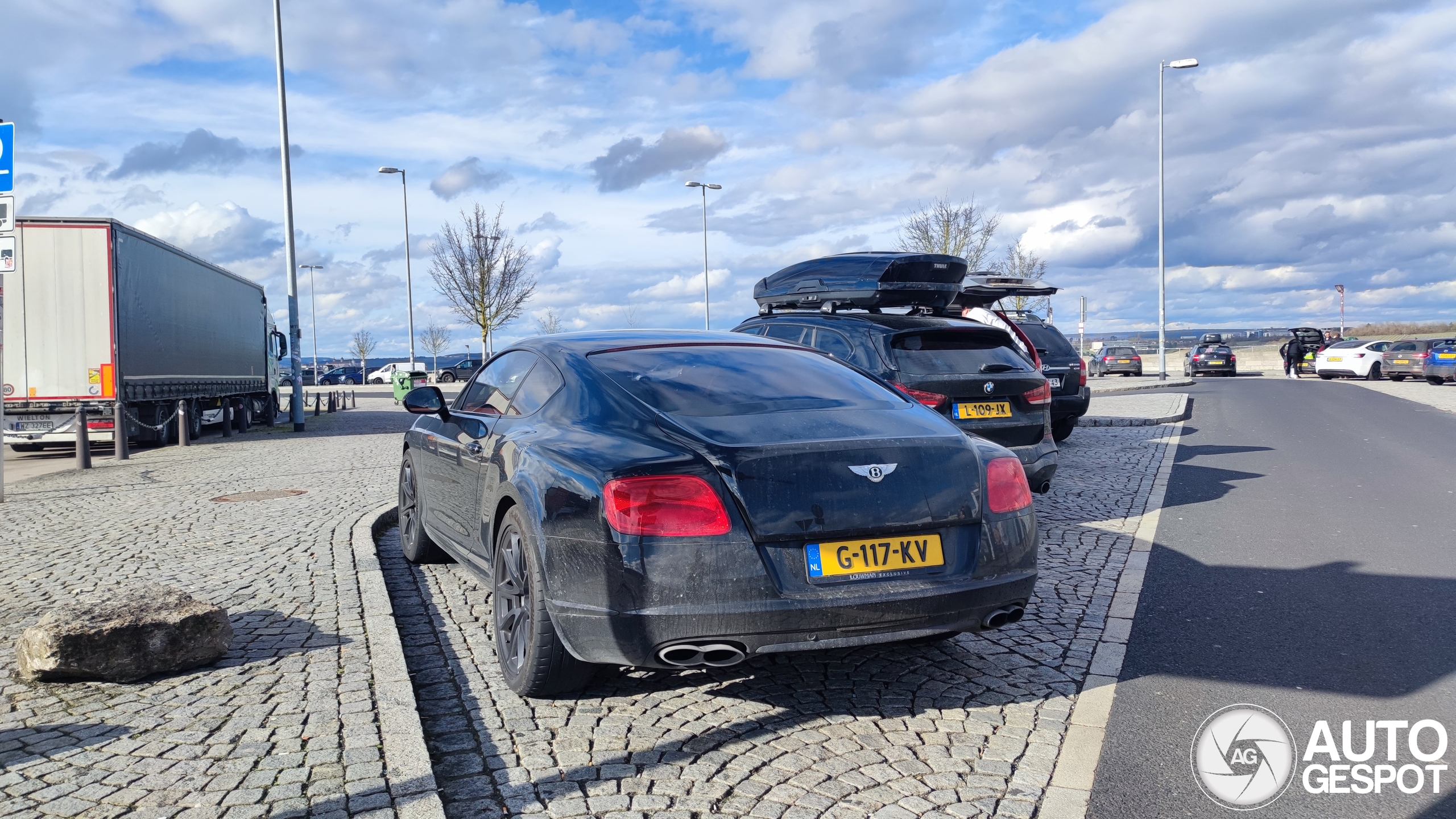 Bentley Continental GT V8