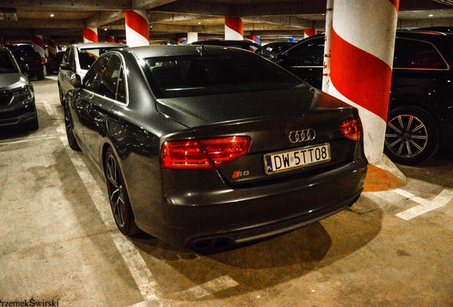 Audi S8 D4