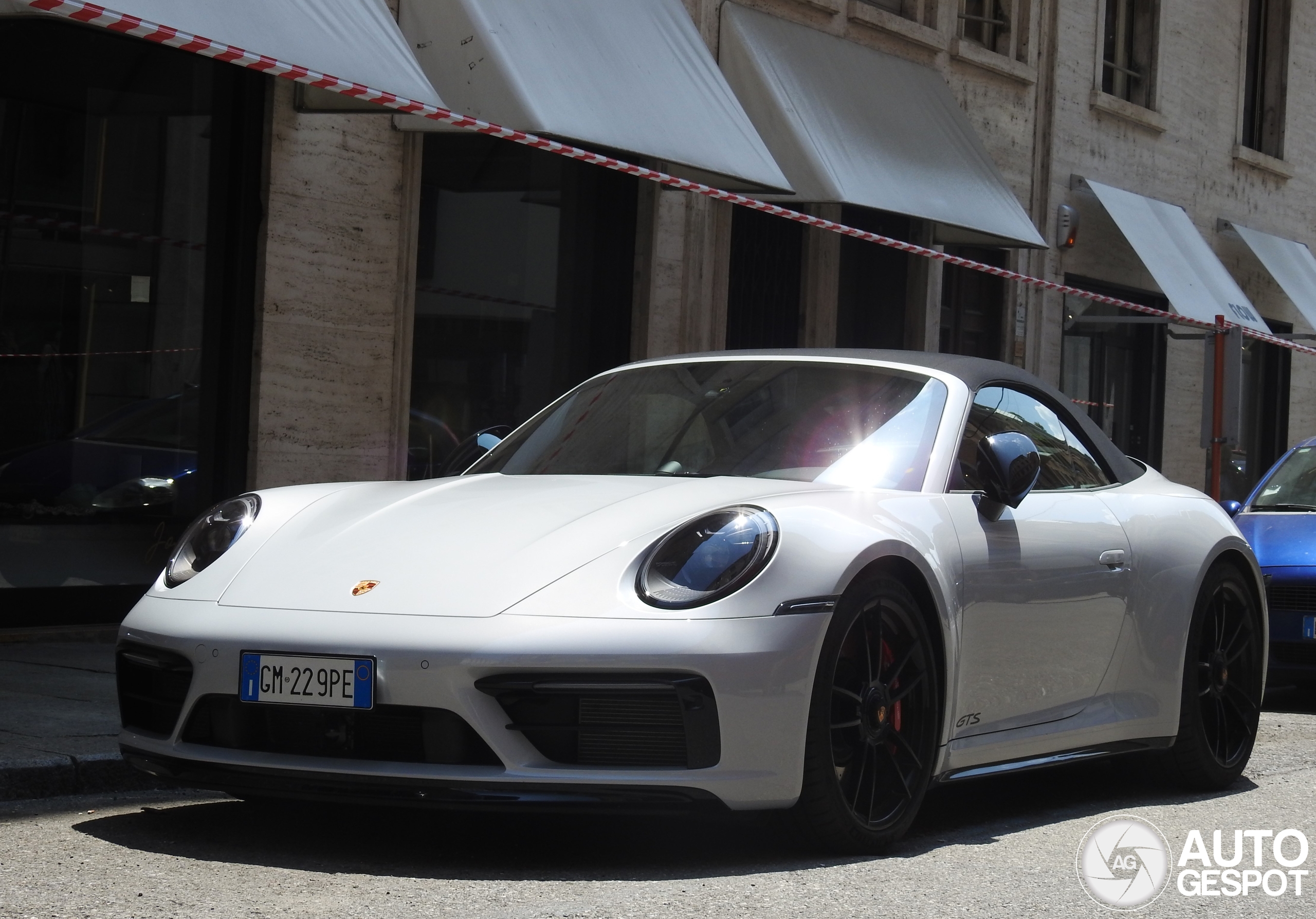 Porsche 992 Carrera 4 GTS Cabriolet