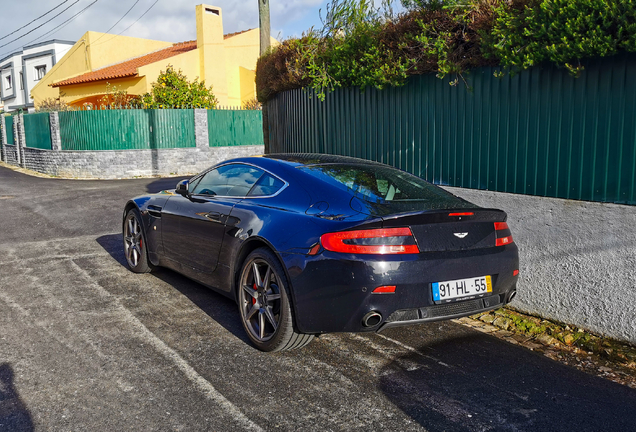 Aston Martin V8 Vantage