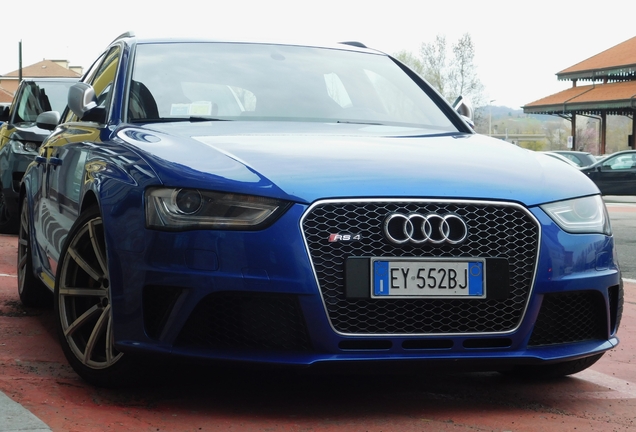 Audi RS4 Avant B8