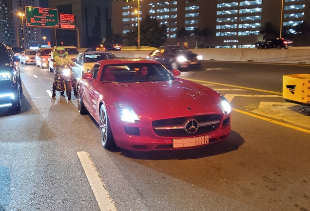 Mercedes-Benz SLS AMG