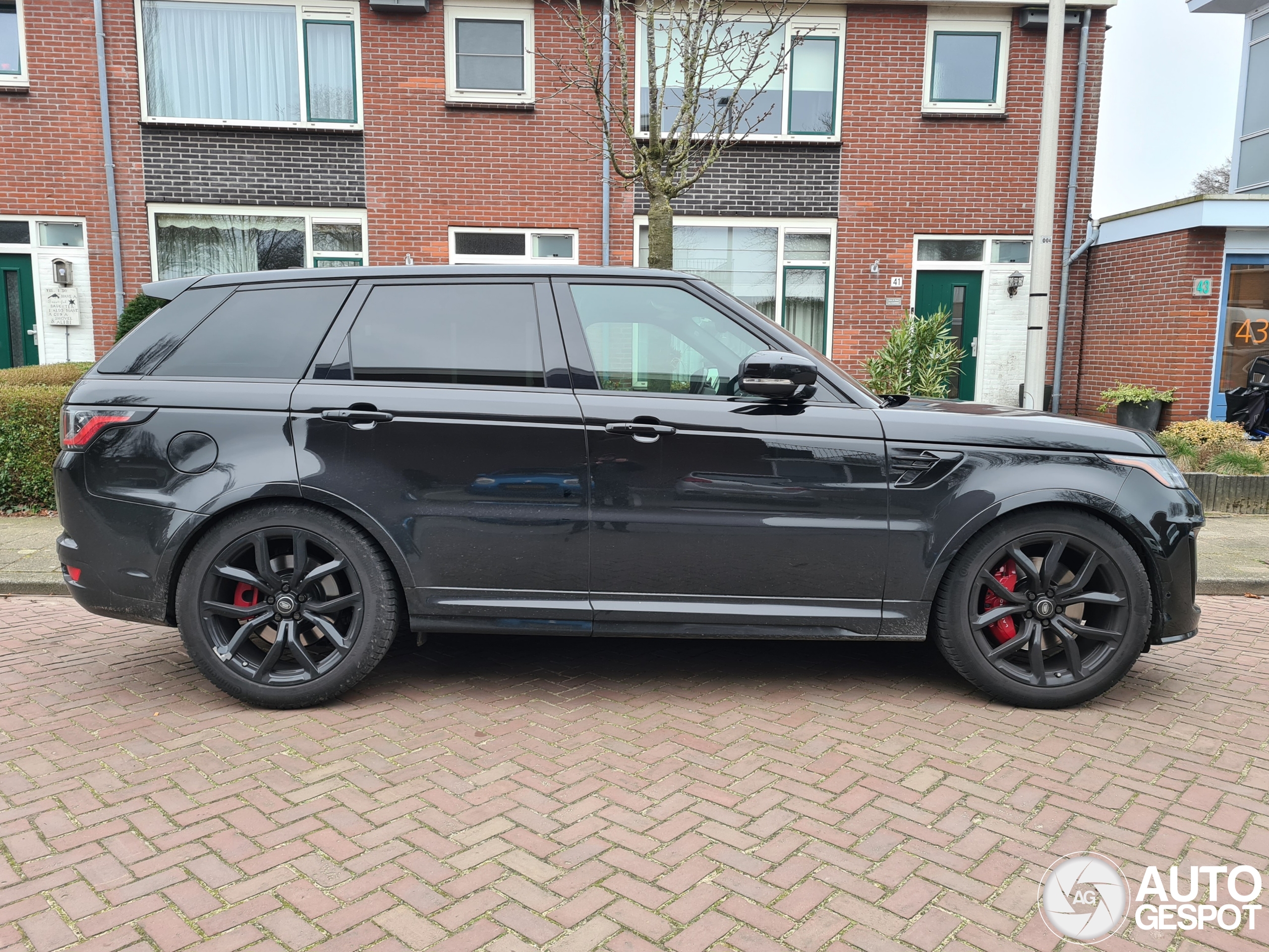 Land Rover Range Rover Sport SVR 2018