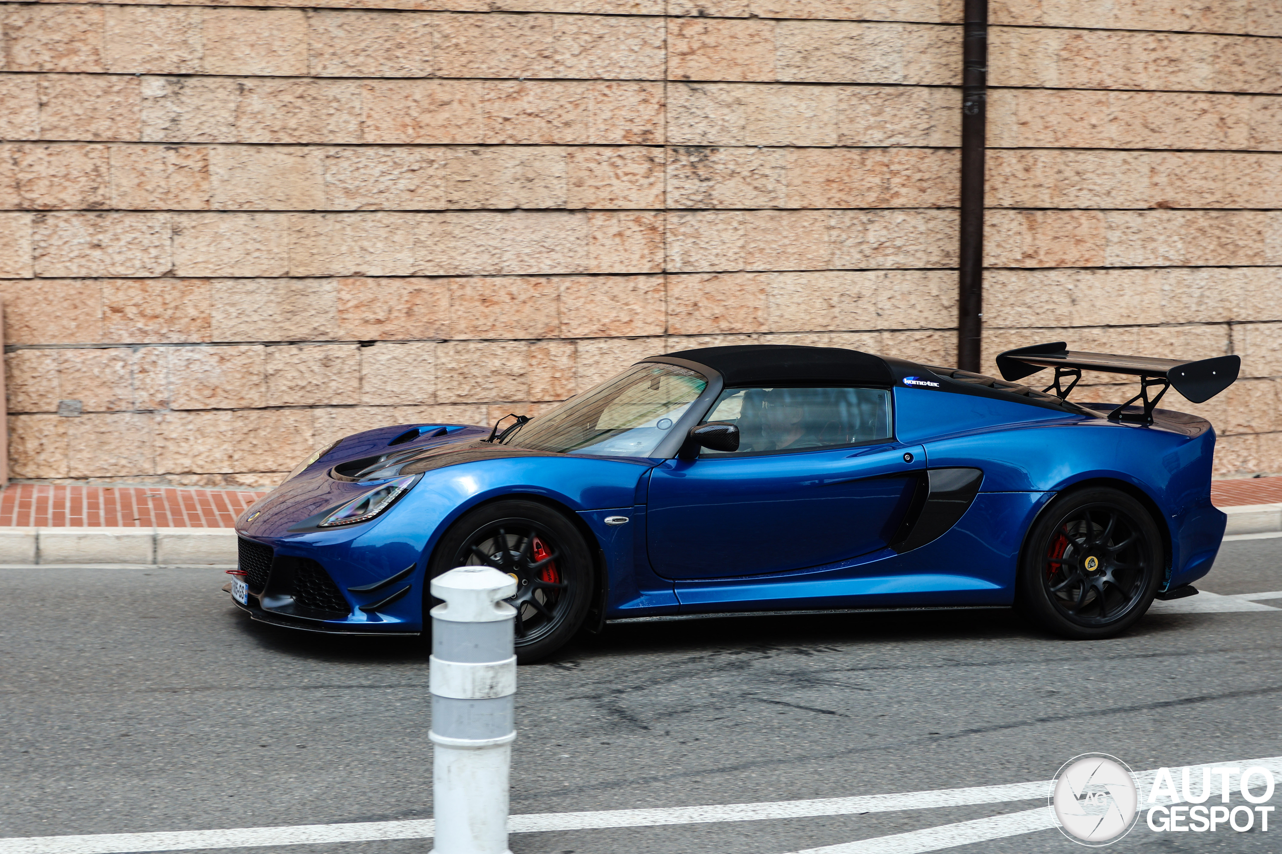 lotus-komo-tec-exige-ex460-