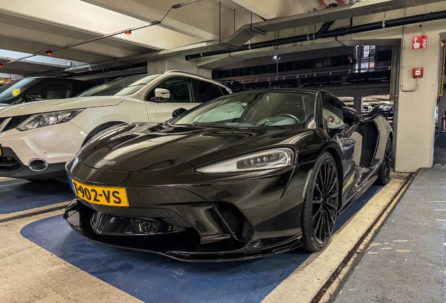 McLaren GT