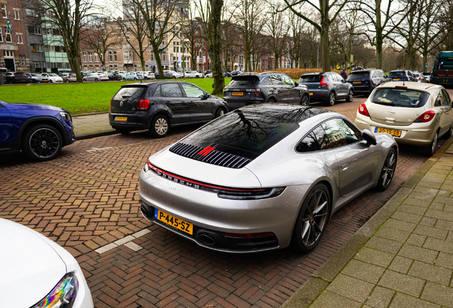 Porsche 992 Carrera 4S