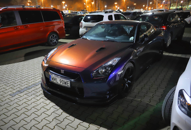 Nissan GT-R