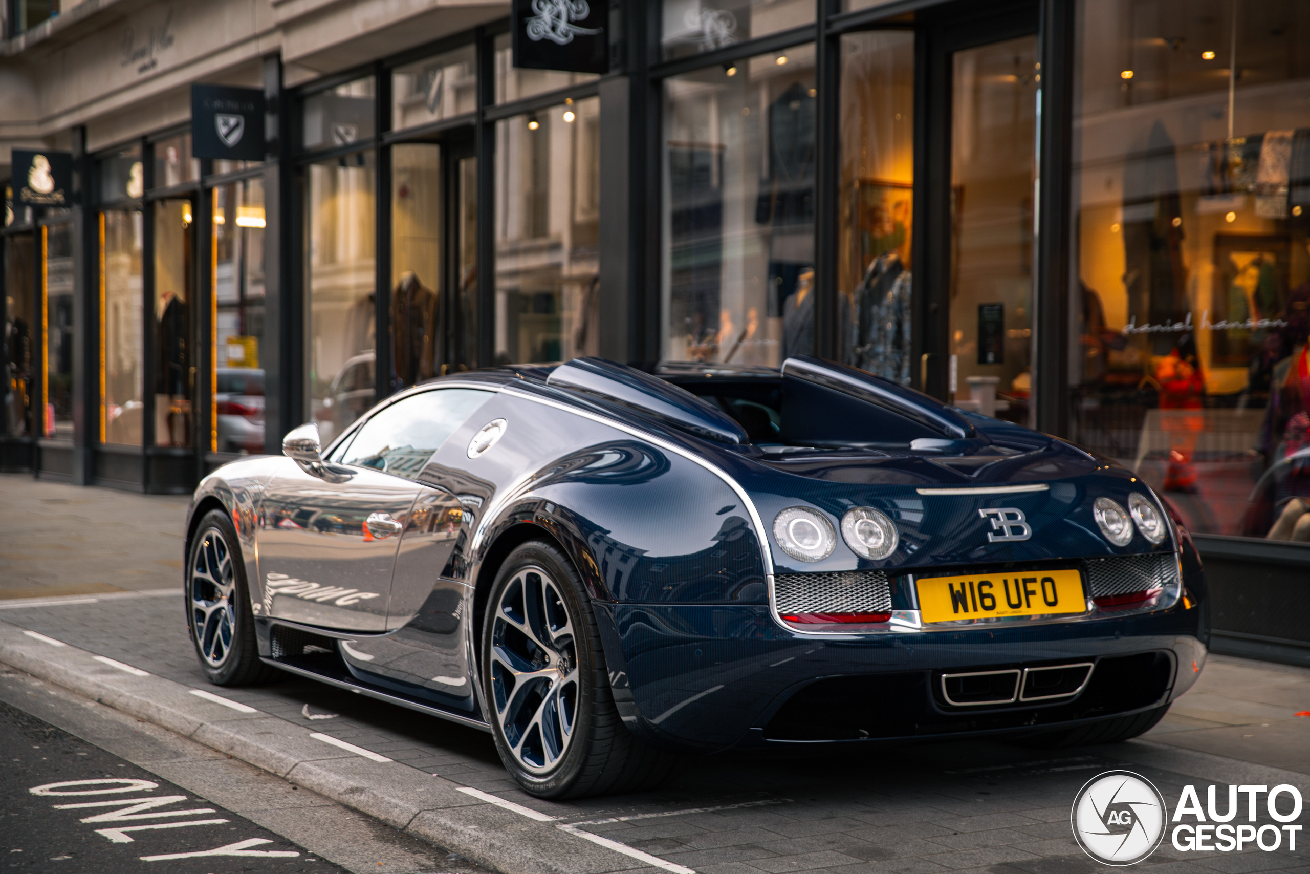 Definitely a Veyron of the more beautiful kind
