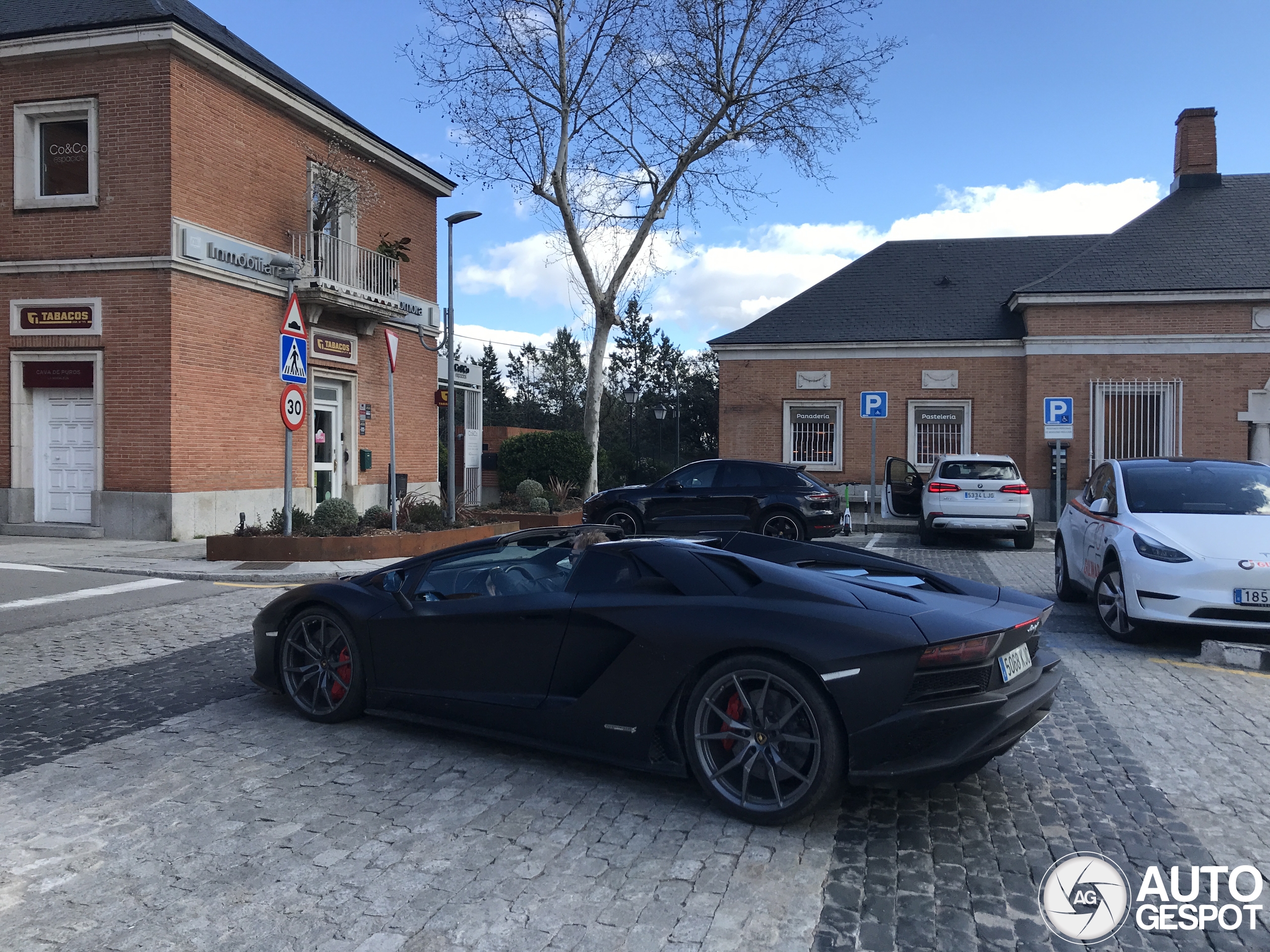 Lamborghini Aventador S LP740-4 Roadster