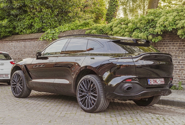 Aston Martin DBX