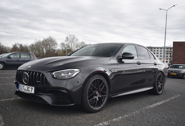 Mercedes-AMG E 63 S W213 2021