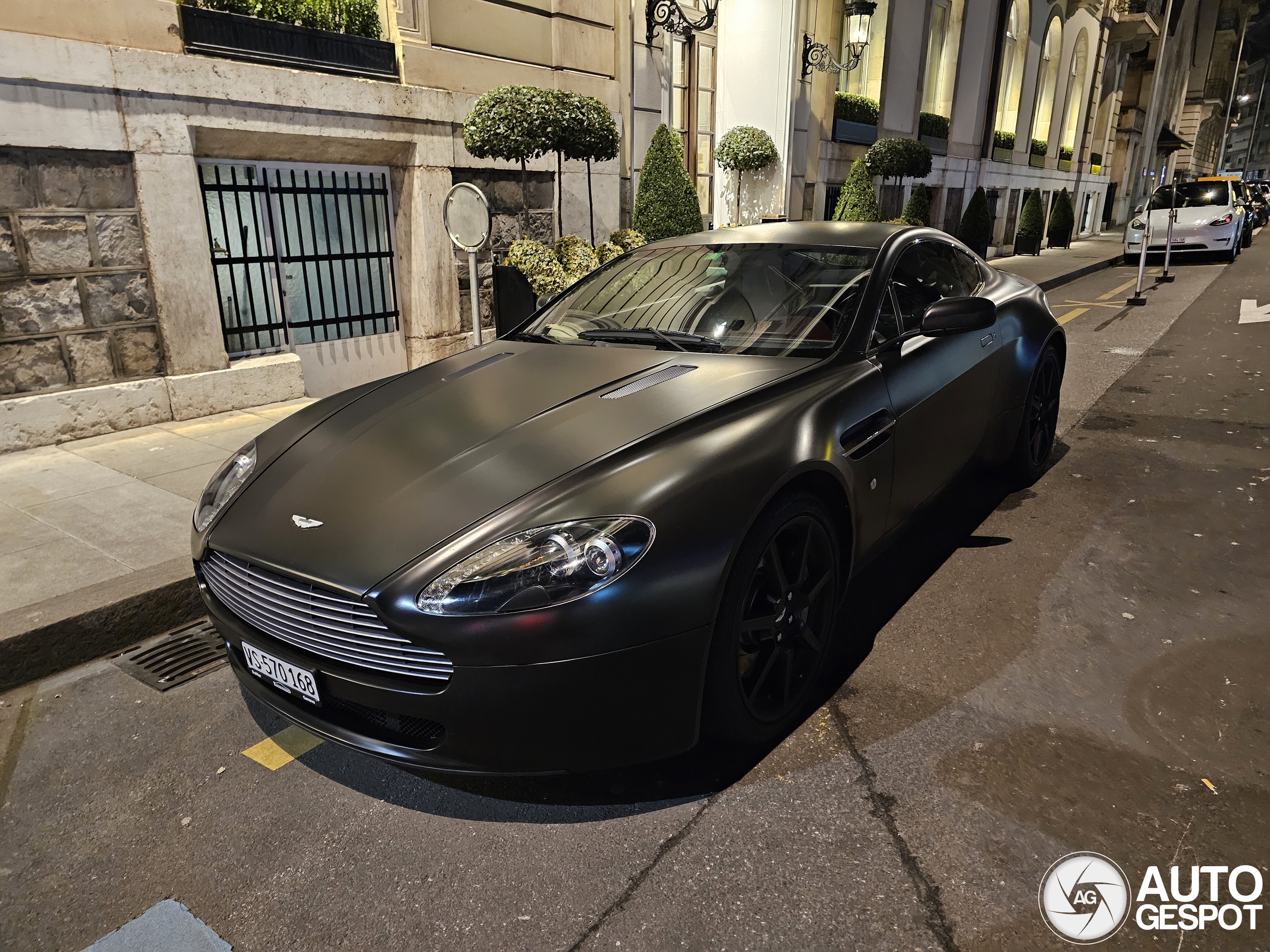 Aston Martin V8 Vantage