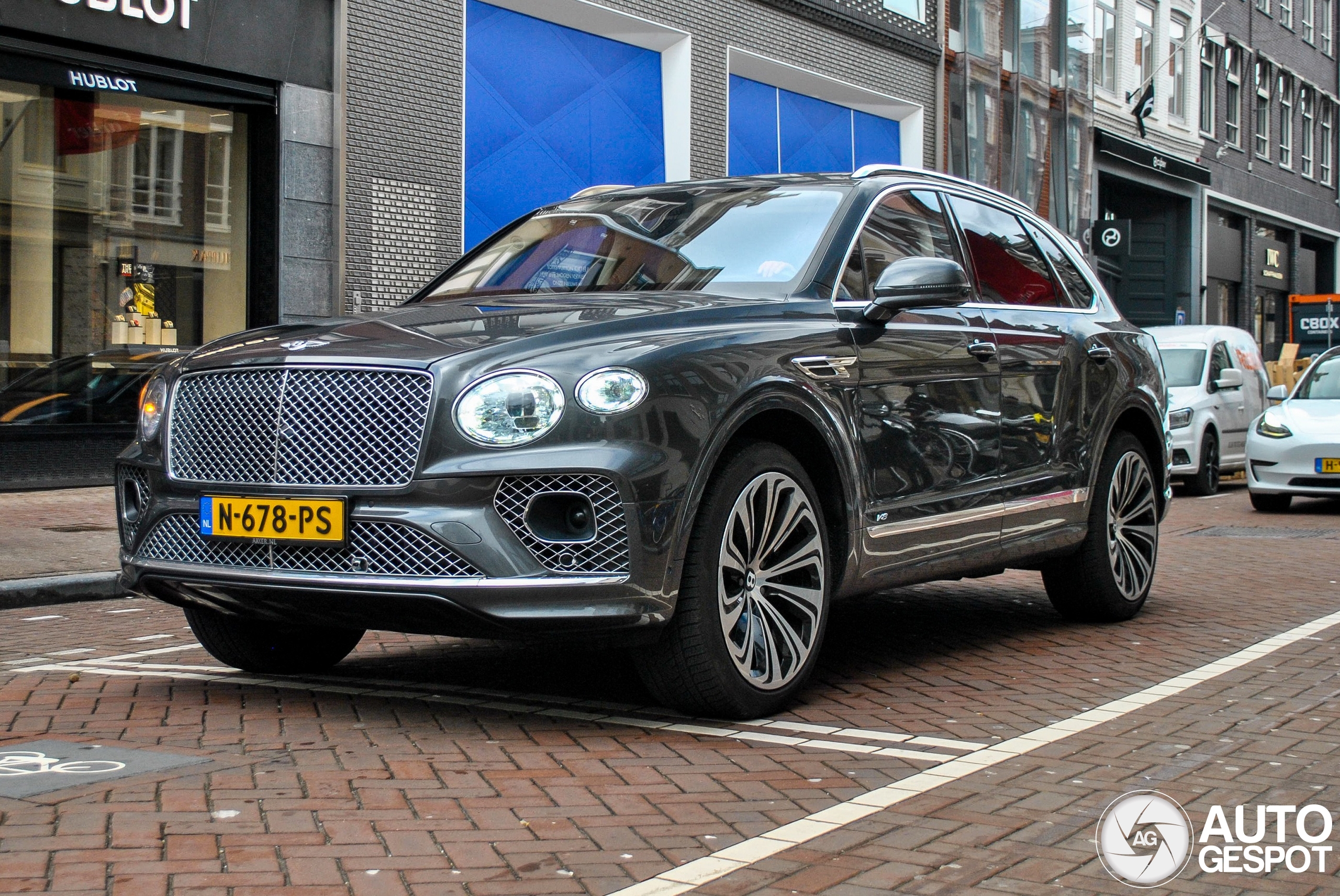 Bentley Bentayga V8 2021