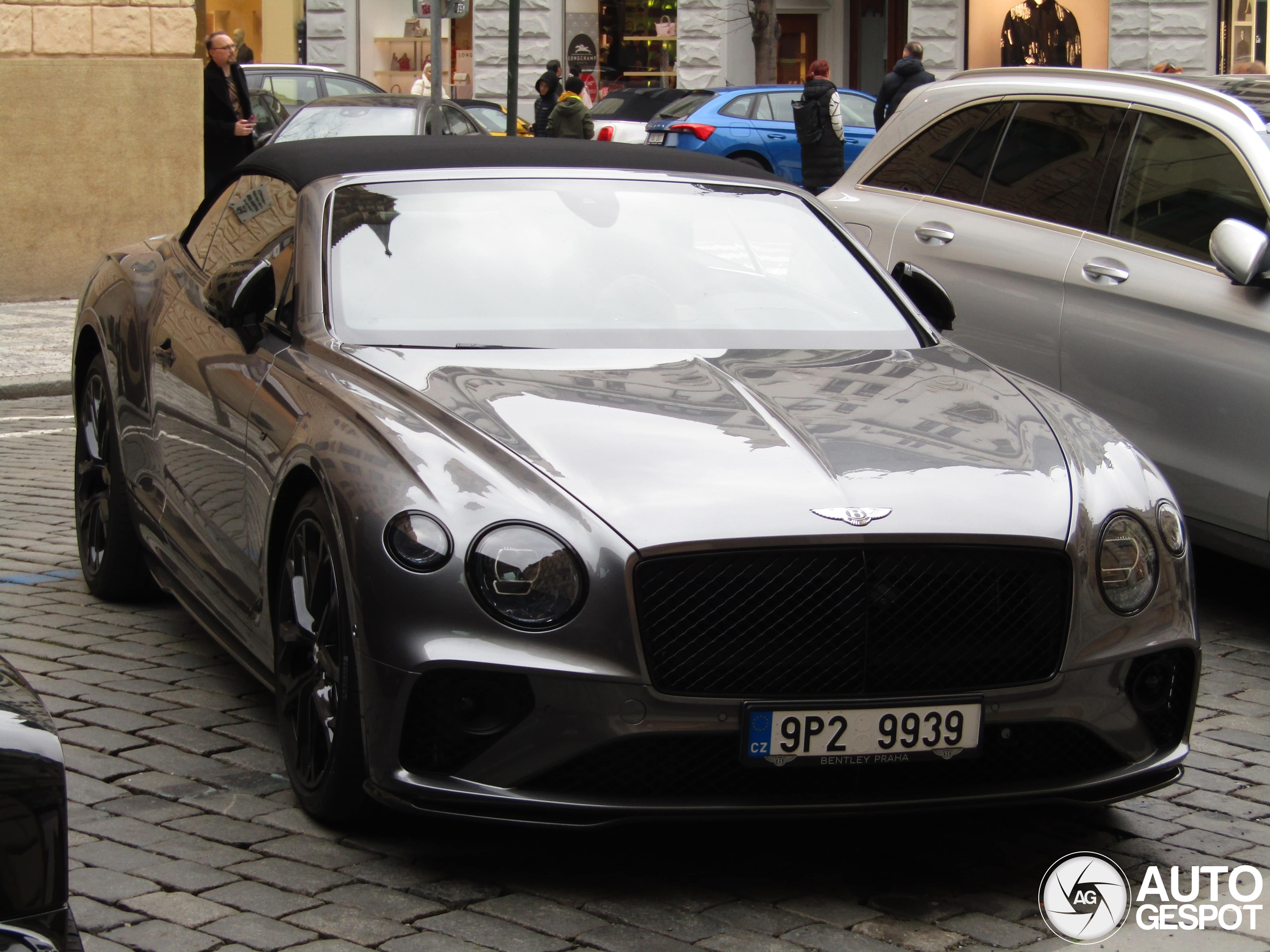 Bentley Continental GTC V8 S 2023