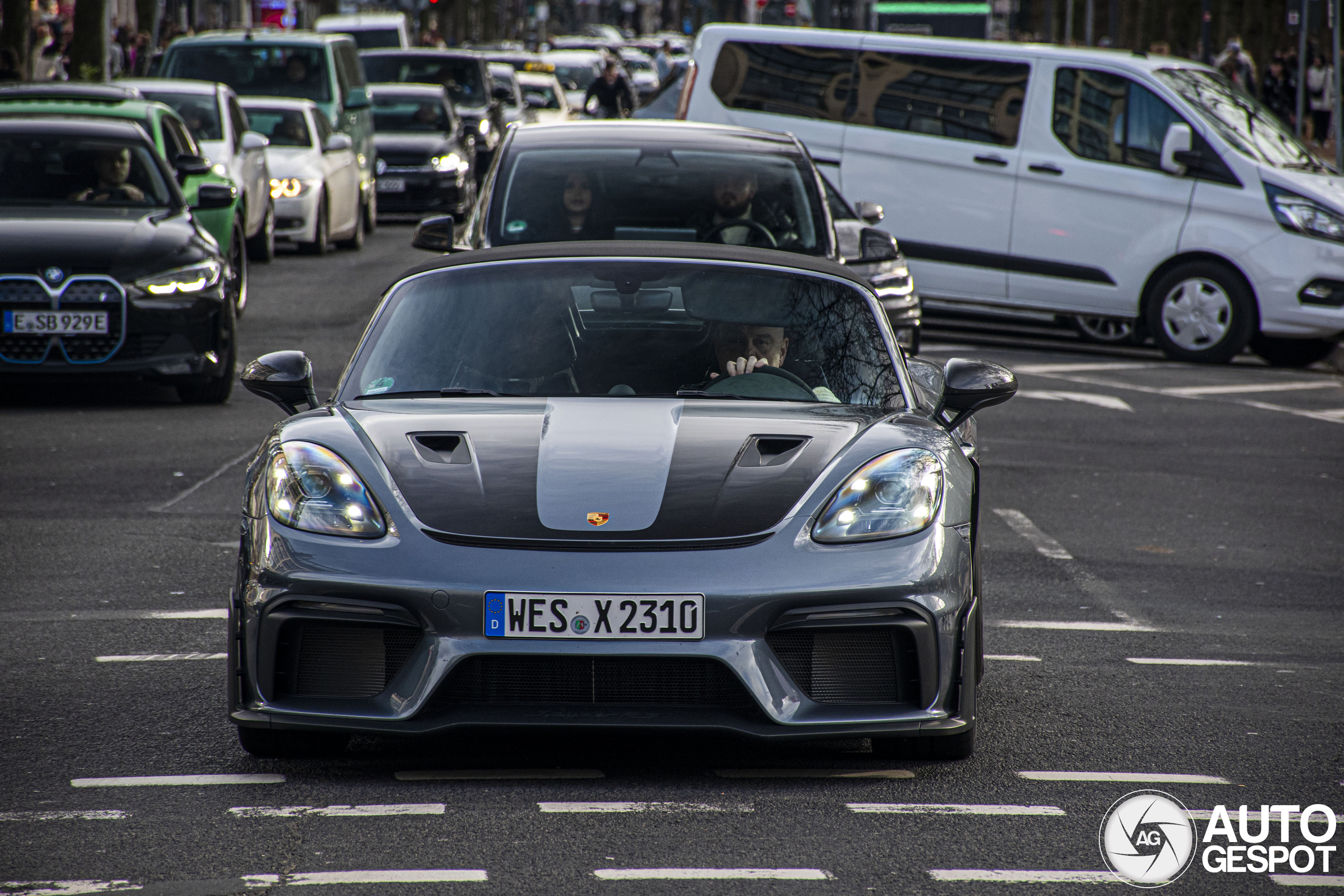 Porsche 718 Spyder RS Weissach Package