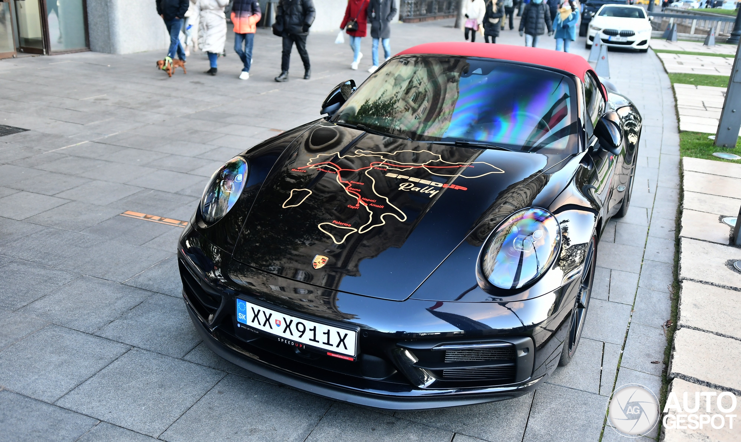 Porsche 992 Carrera 4 GTS Cabriolet