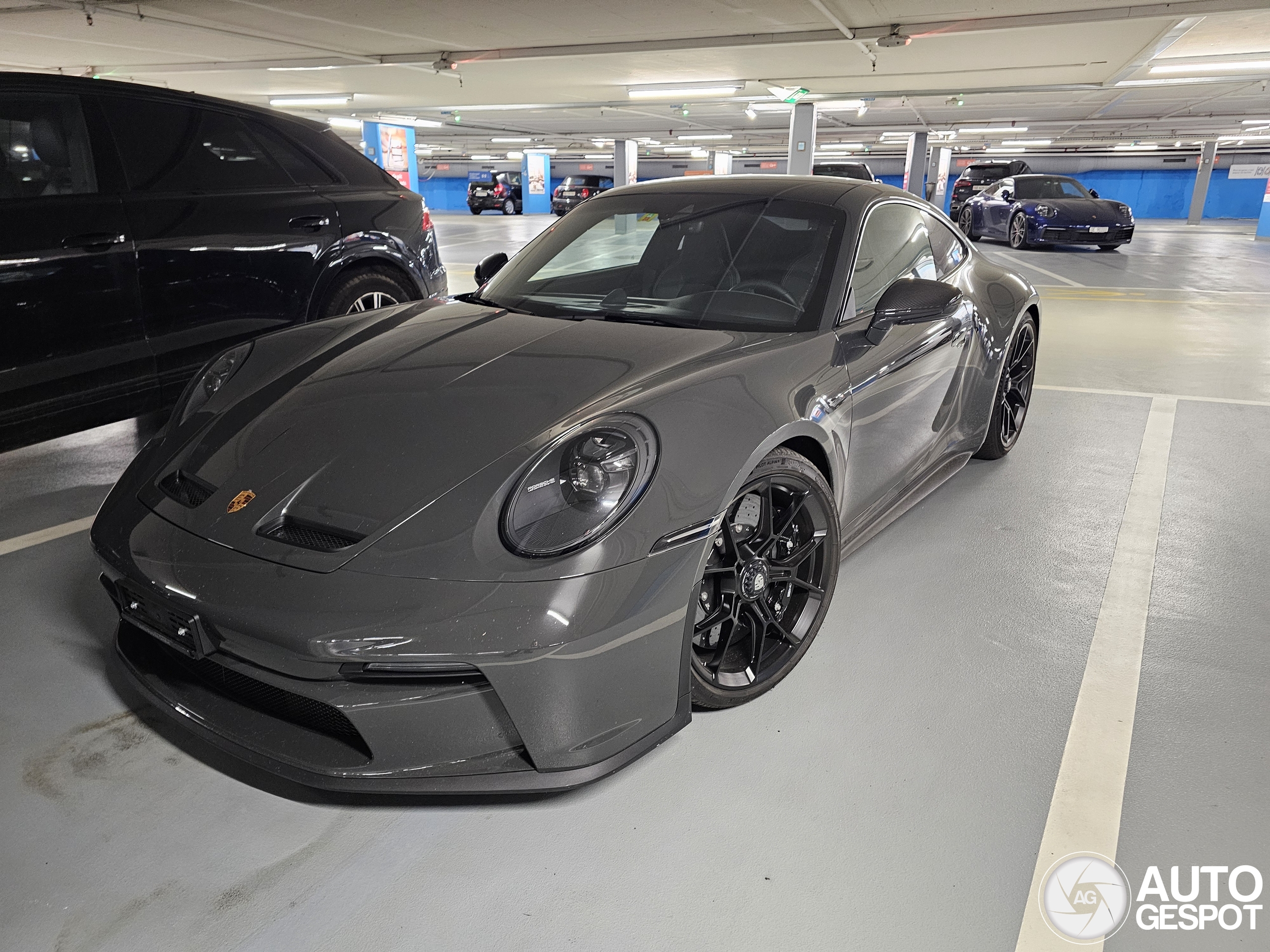 Porsche 992 GT3 Touring