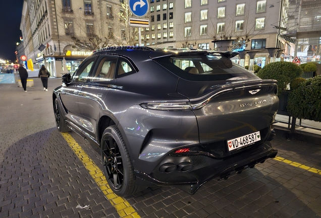 Aston Martin DBX707