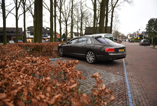 Bentley Flying Spur V8