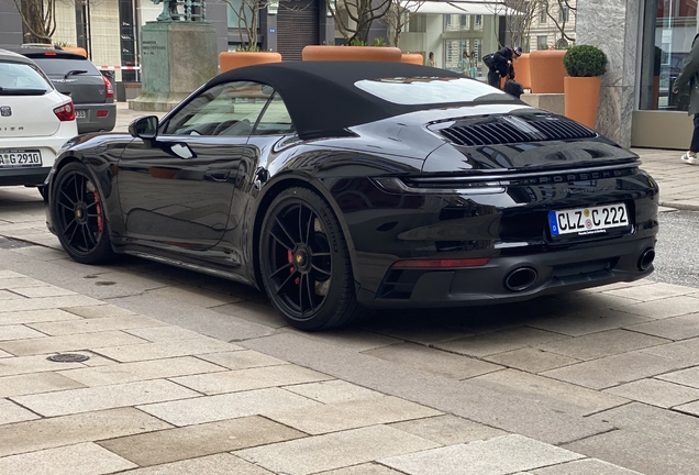 Porsche 992 Carrera 4 GTS Cabriolet