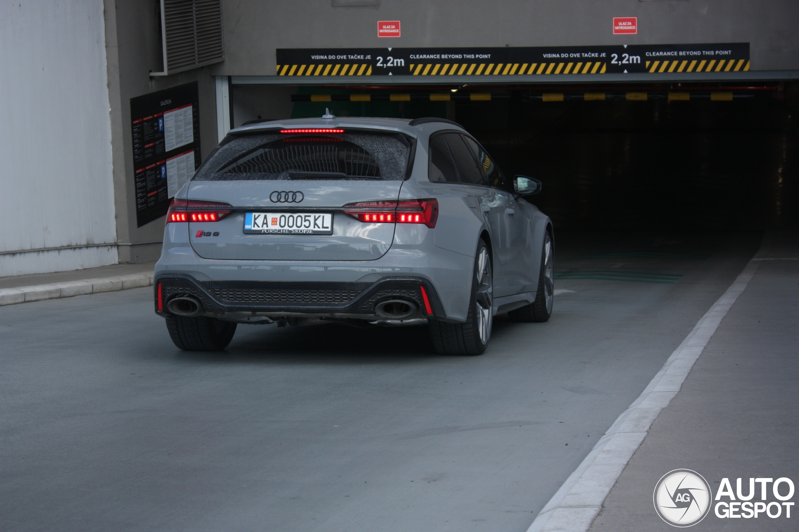 Audi RS6 Avant C8