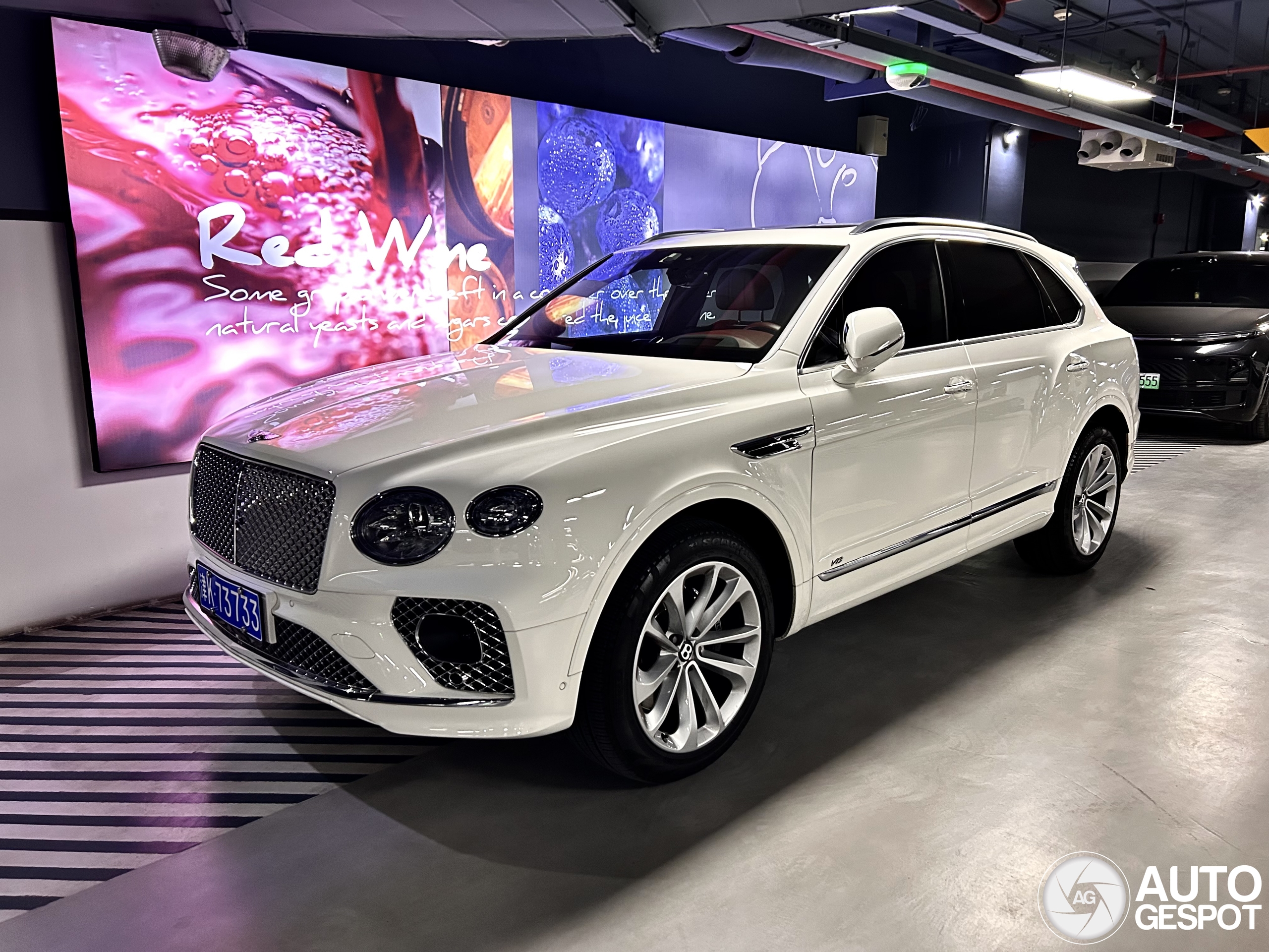 Bentley Bentayga V8 2021