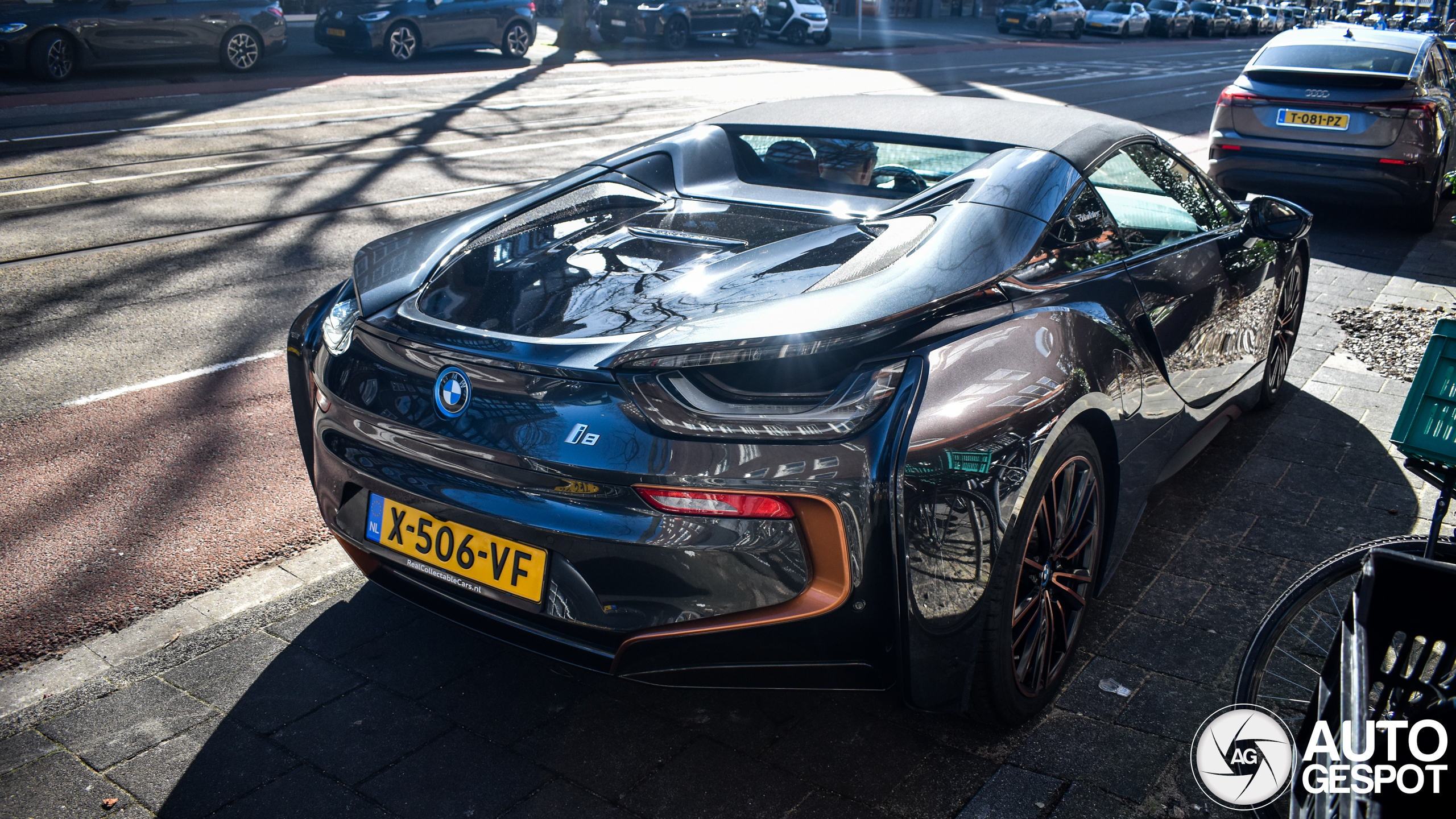 BMW i8 Roadster Ultimate Sophisto Edition