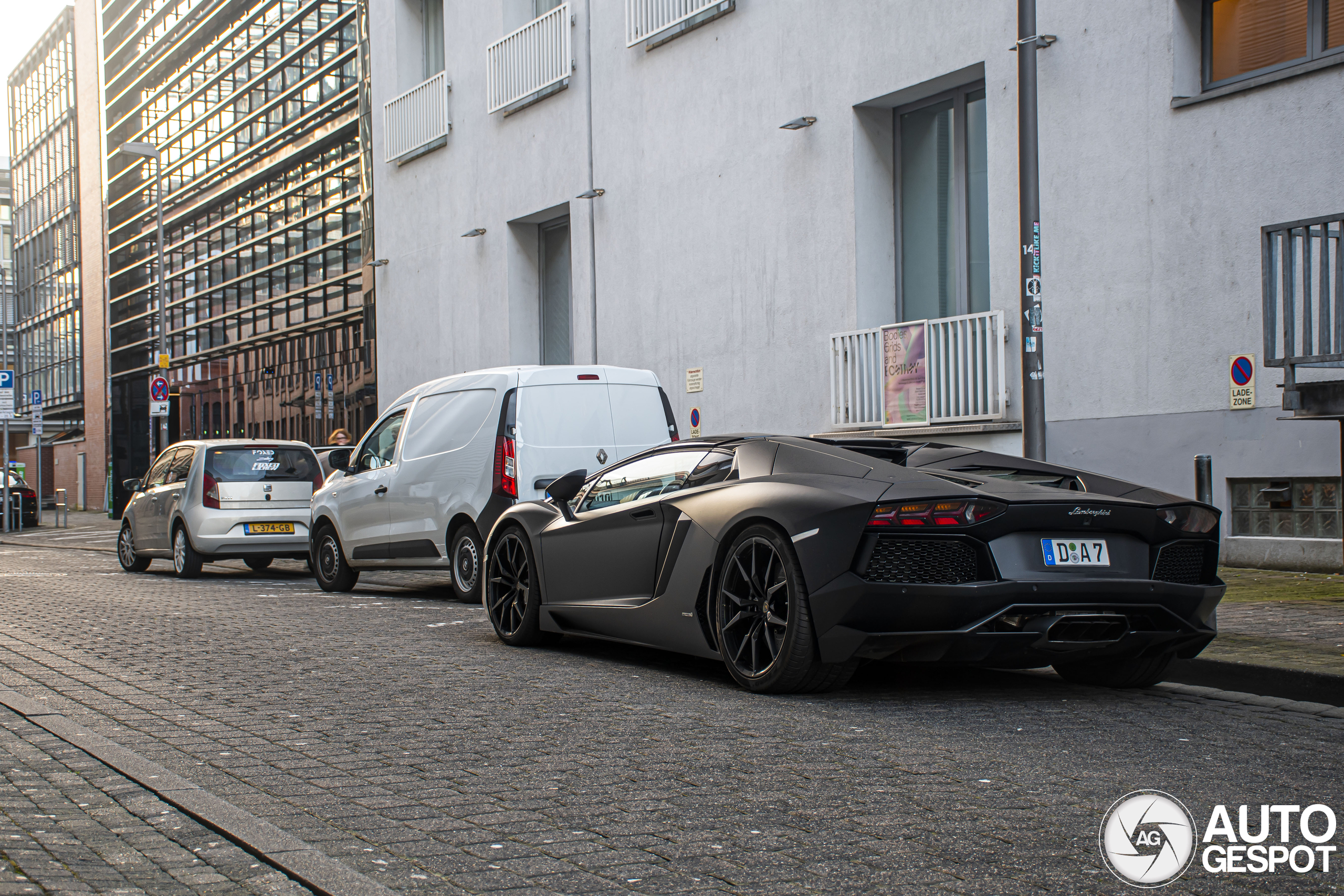 Lamborghini Aventador LP700-4 Roadster