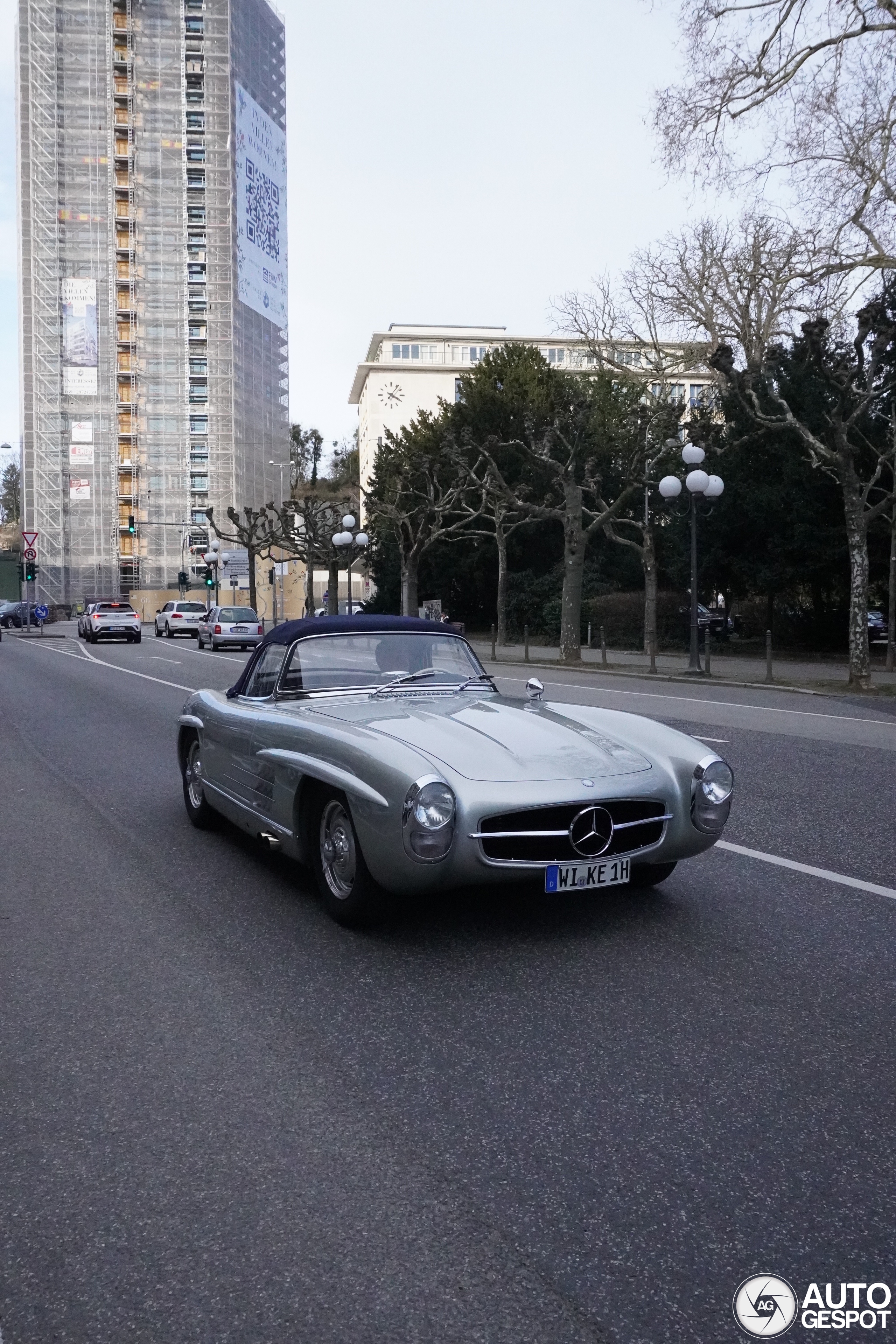 Mercedes-Benz 300SL Roadster