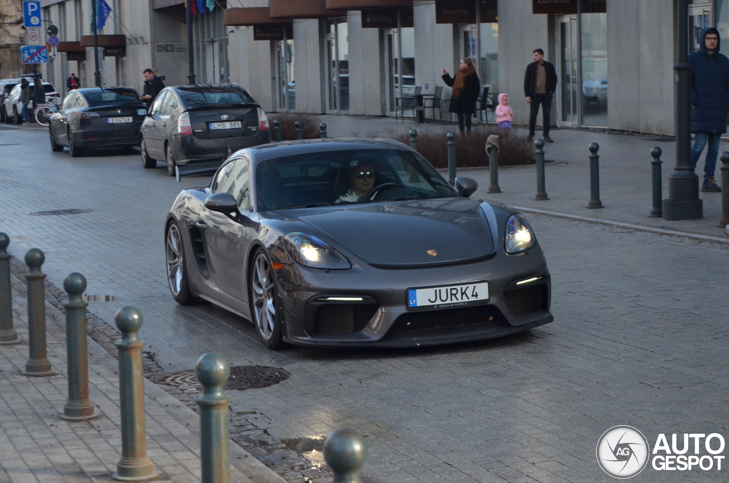 Porsche 718 Cayman S