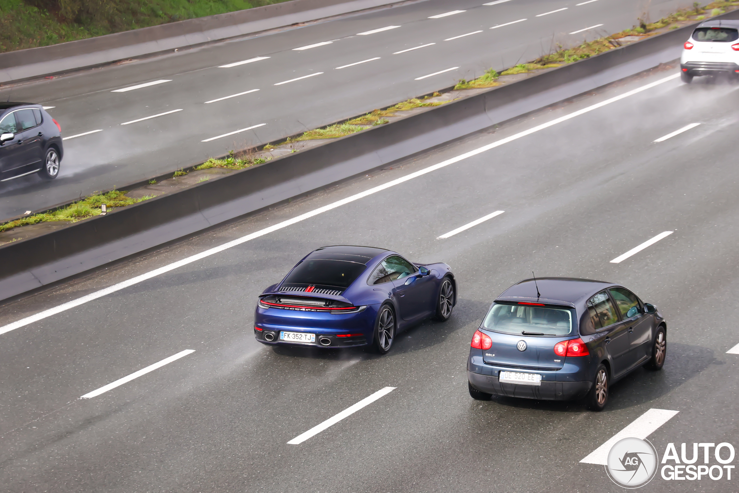 Porsche 992 Carrera 4S