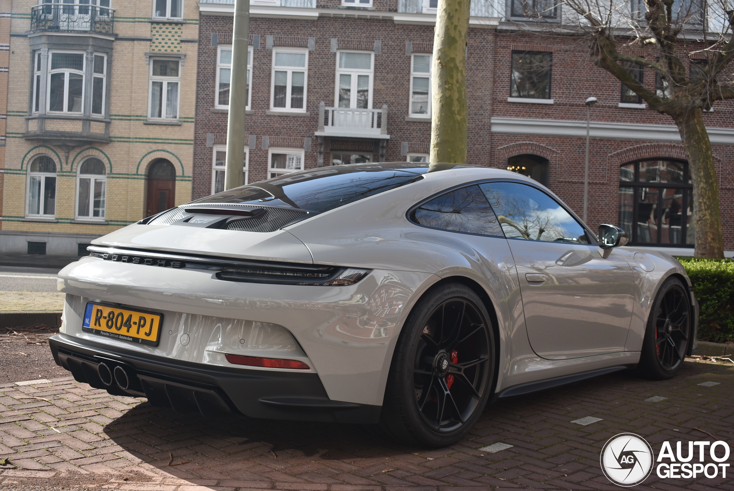 Porsche 992 GT3 Touring