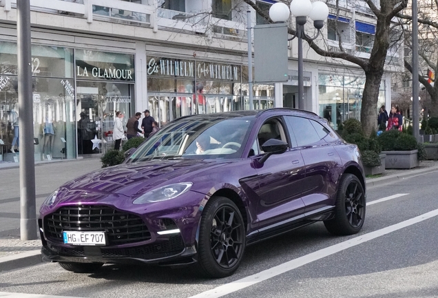 Aston Martin DBX707