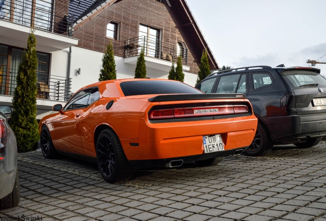 Dodge Challenger SRT-8