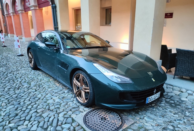 Ferrari GTC4Lusso