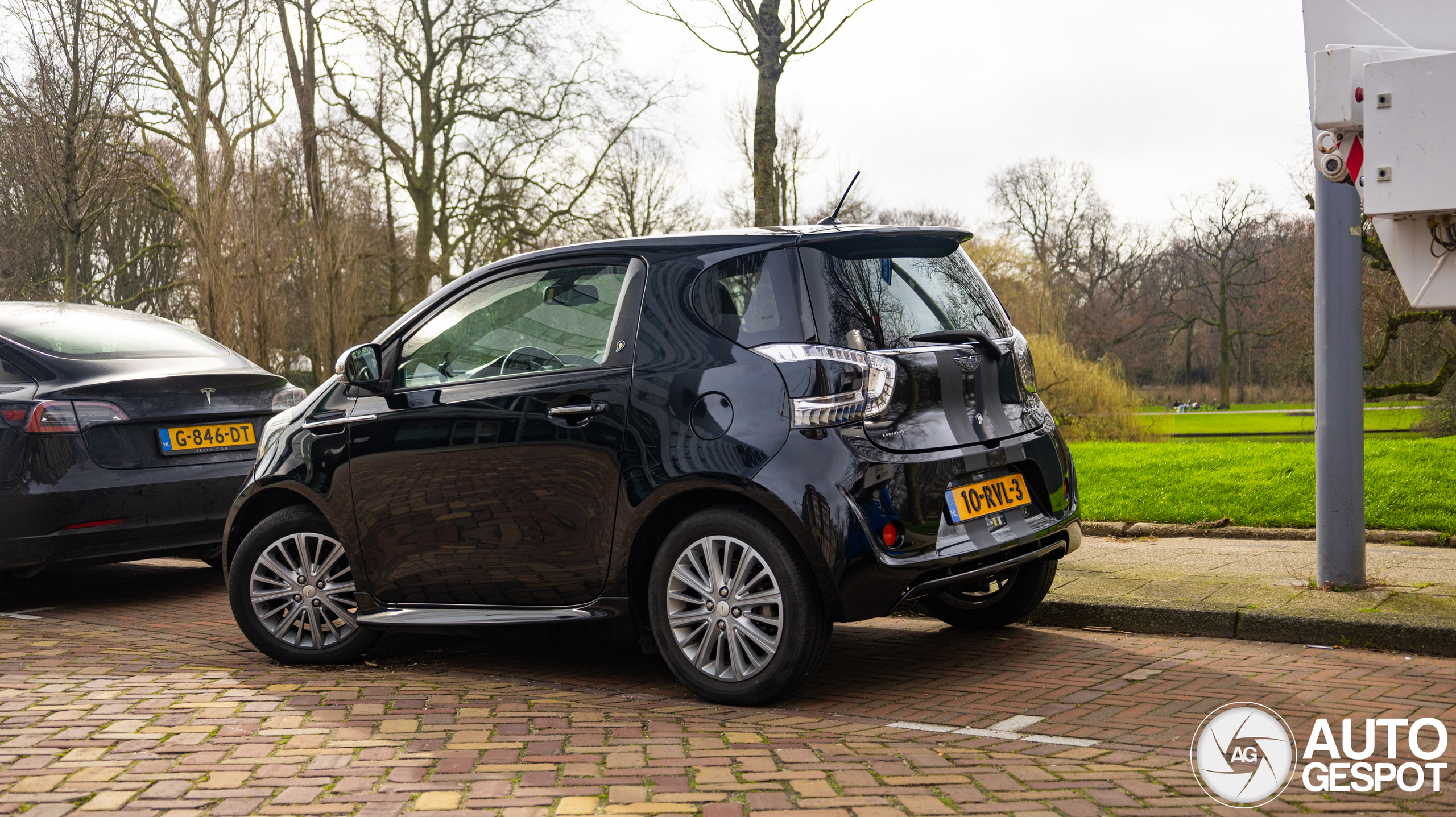 Aston Martin Cygnet Launch Edition Black