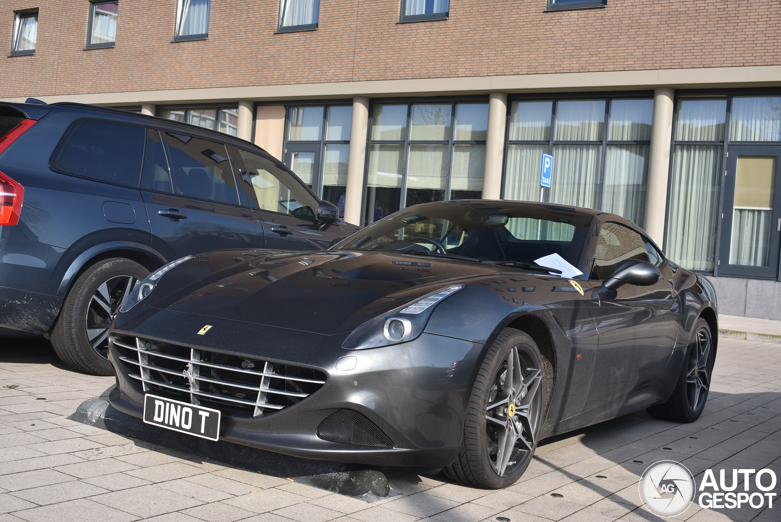 Ferrari California T