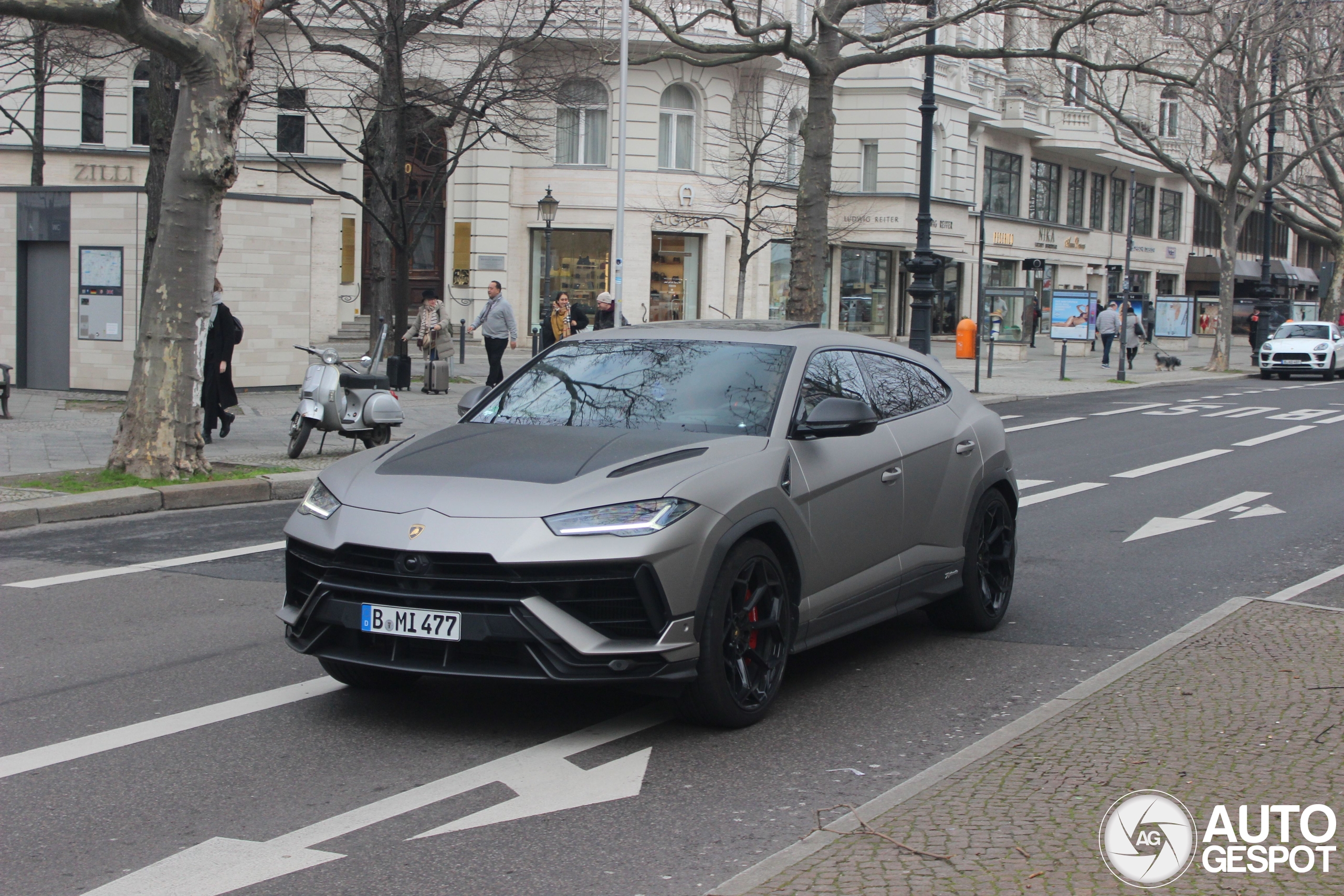 Lamborghini Urus Performante