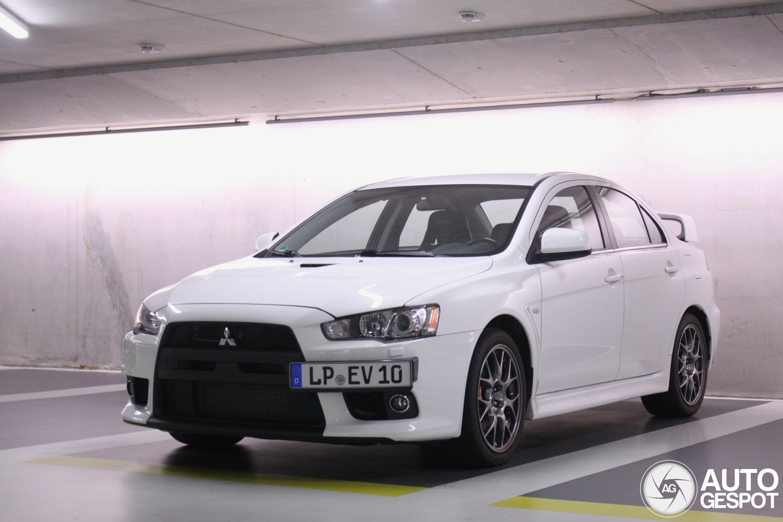 Mitsubishi Lancer Evolution X