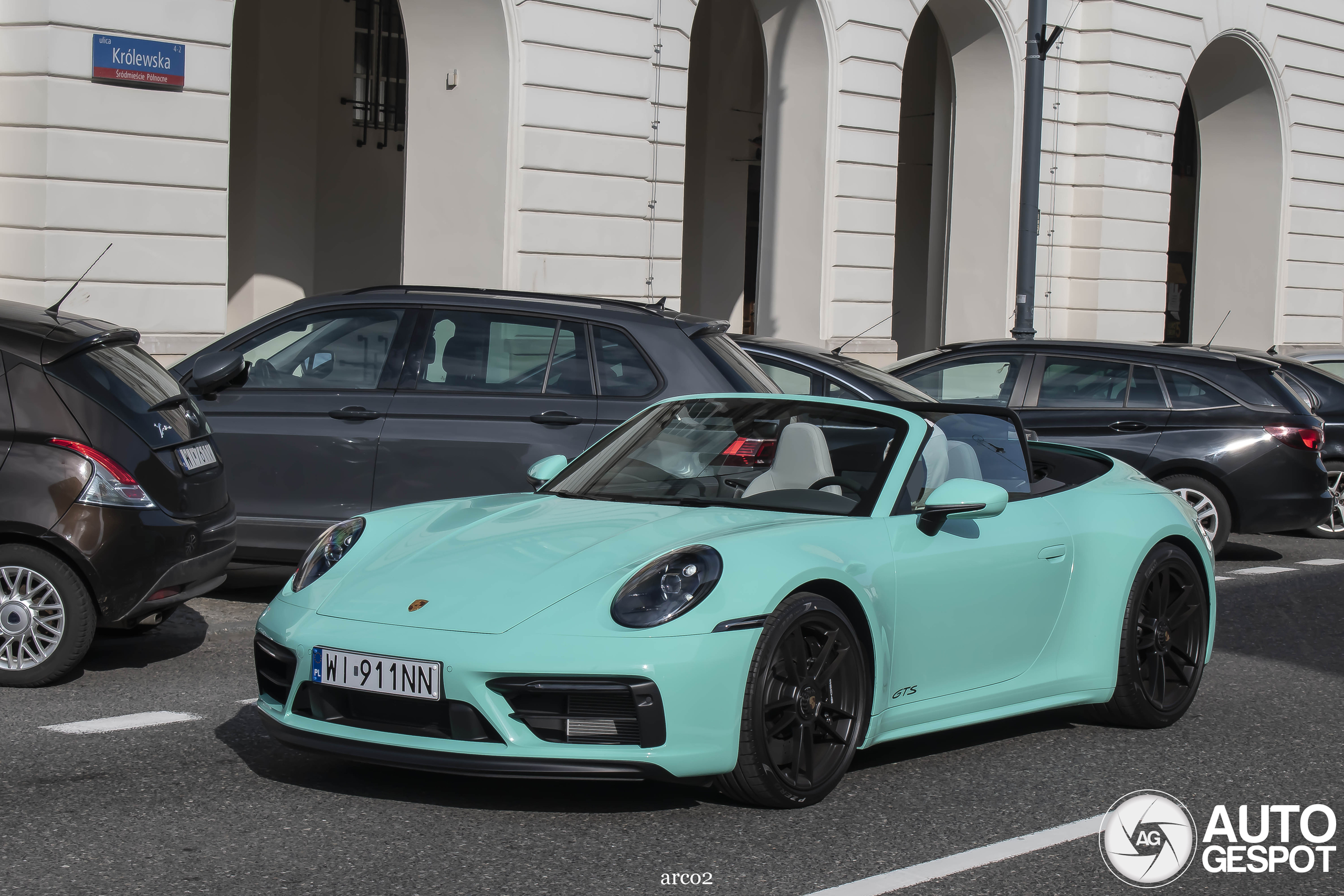 Porsche 992 Carrera 4 GTS Cabriolet