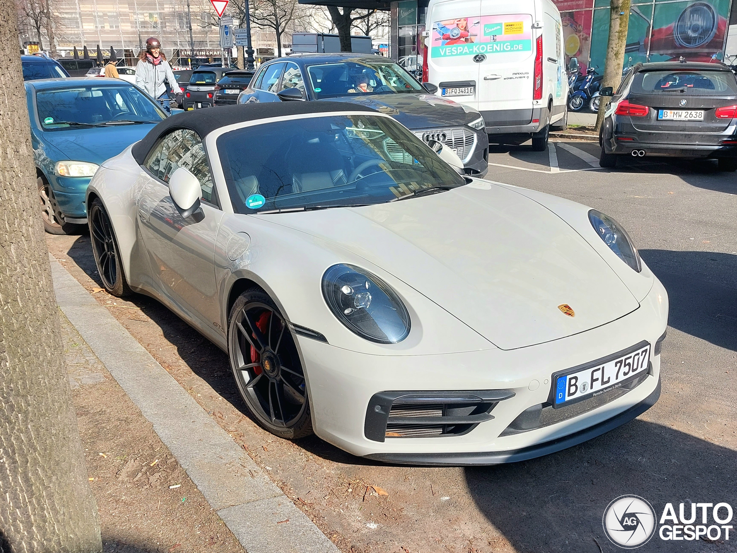 Porsche 992 Carrera GTS Cabriolet