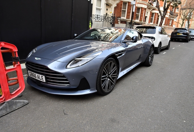 Aston Martin DB12