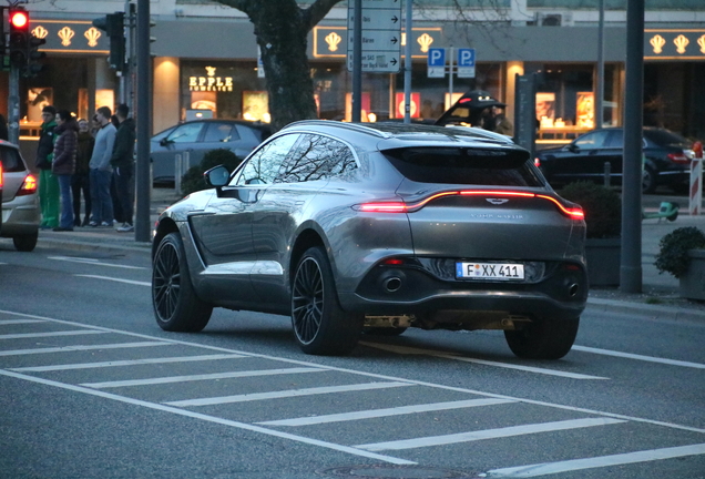 Aston Martin DBX