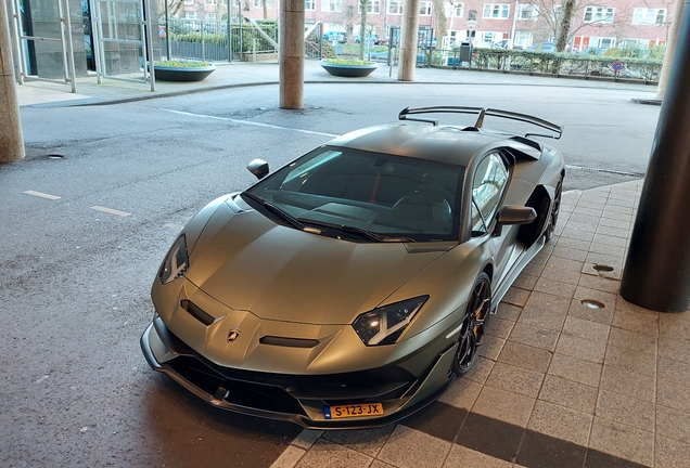 Lamborghini Aventador LP770-4 SVJ