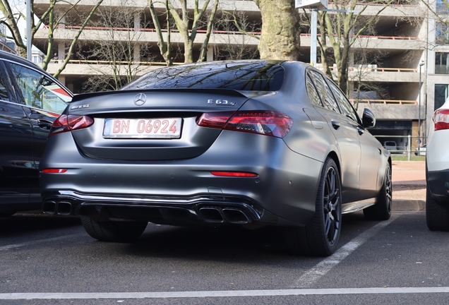 Mercedes-AMG E 63 S W213 2021