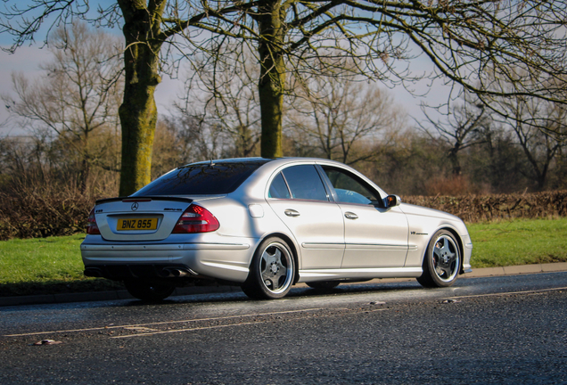 Mercedes-Benz E 55 AMG